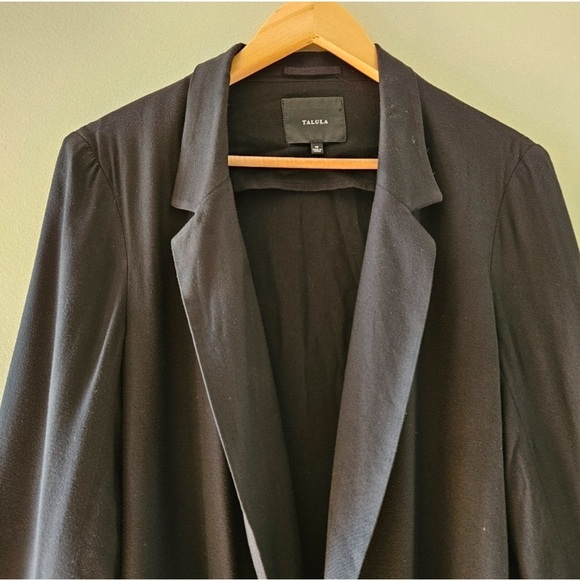 Aritzia Talula Relaxed Open front Blazer - Picture 3 of 8